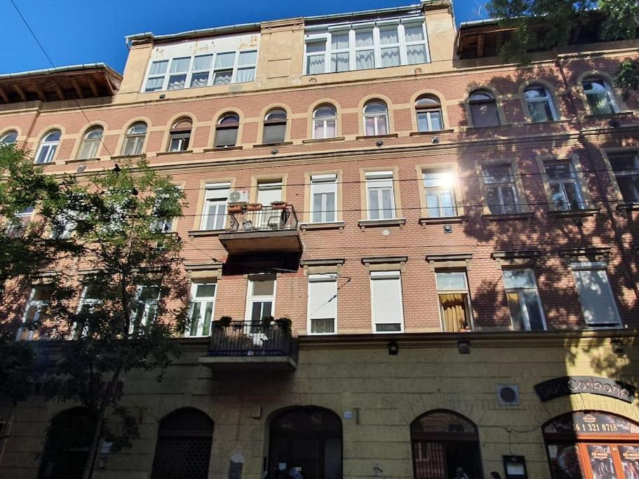 Nefelejcs Near The Keleti Railway Station Apartment Budapest Bagian luar foto